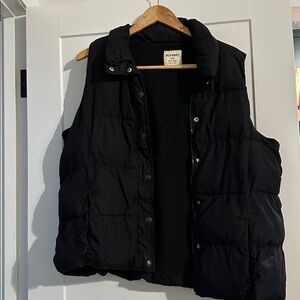 Old Navy XL Black Zip Snap Puffer Vest
